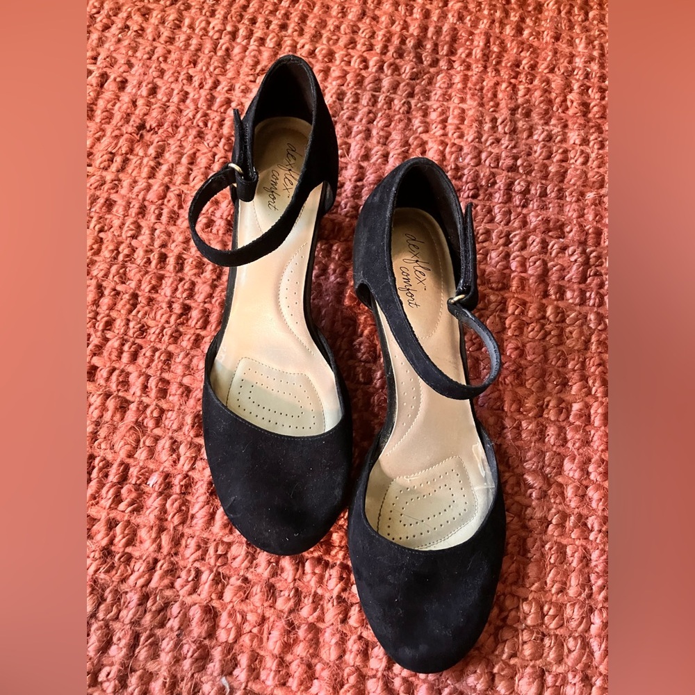 Dexflex Comfort Black Heel with Ankle Strap